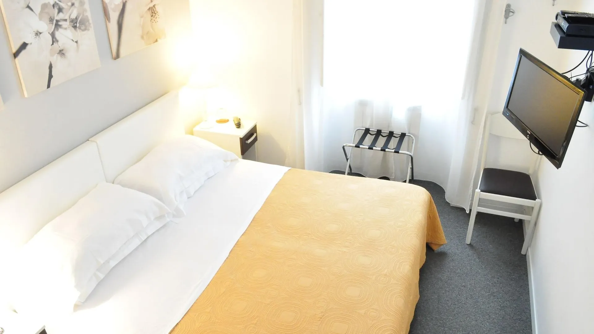 Villa Pirandello Rome Hotel