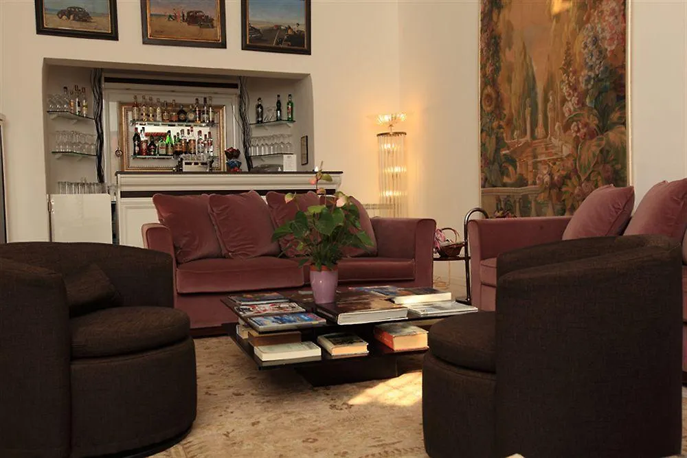 *** Hotel Villa Pirandello Rome Italy