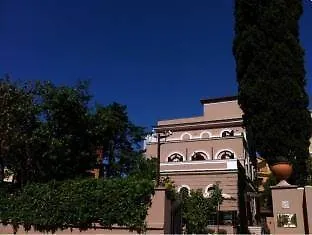 Villa Pirandello Rome 3*,