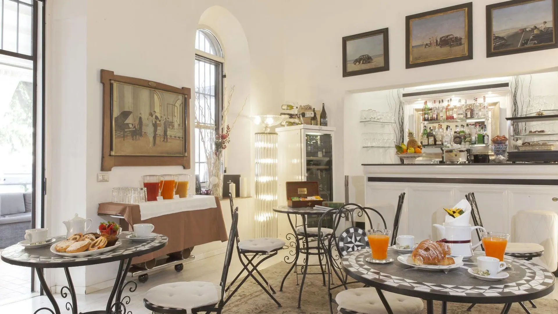 Villa Pirandello Rome 3*,